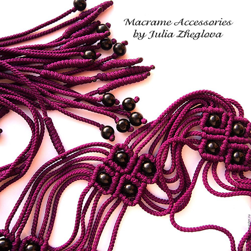 Плетеный пояс "Ромбы" фиолетовый с черными бусинами